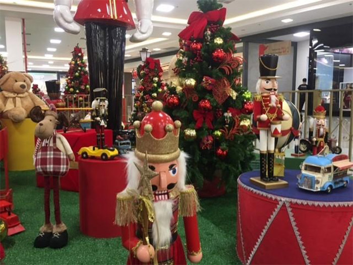 CHEGADA DO PAPAI NOEL NO JARDIM DE BAIXO EM JAÚ E INÍCIO DAS FESTIVIDADES  DE NATAL